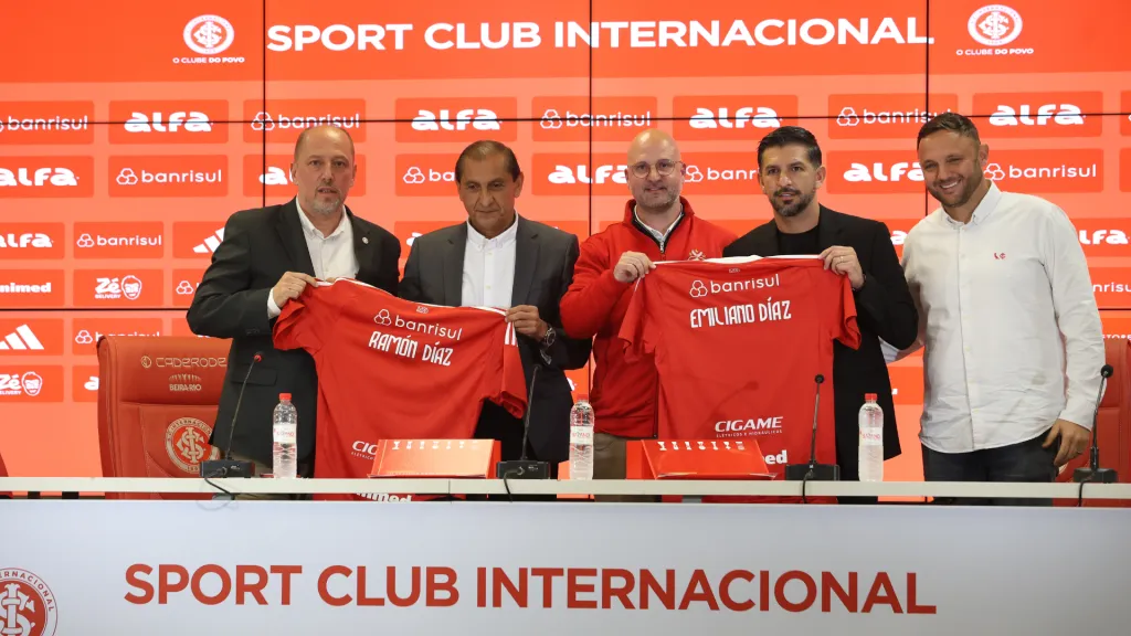 Ramón Díaz e Emiliano Díaz no Internacional