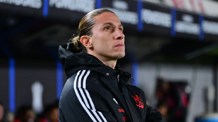 Filipe Luís durante o jogo que quase eliminou o Fla da Liberta
