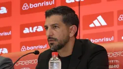 Emiliano Díaz durante apresentação no Colorado.