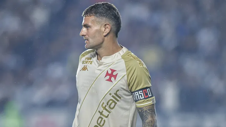 Vegetti jogador do Vasco durante partida contra o Bahia no estadio Sao Januario pelo campeonato Brasileiro A 2025. Foto: Thiago Ribeiro/AGIF