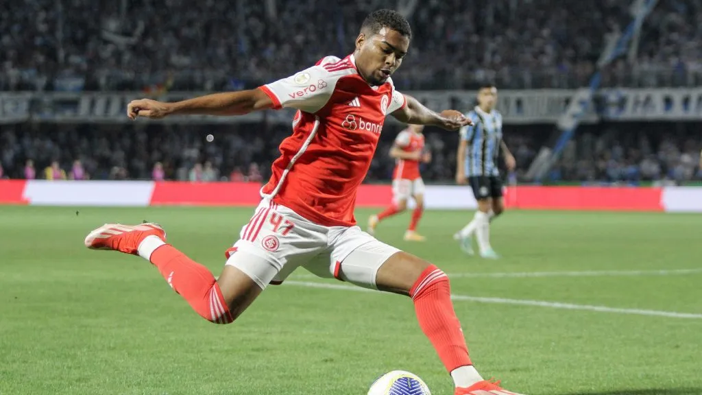 Gustavi Prado em ação pelo Colorado – Foto: Lucas Gabriel Cardoso/AGIF