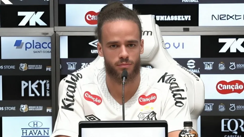 Billal Brahimi, novo reforço do Santos