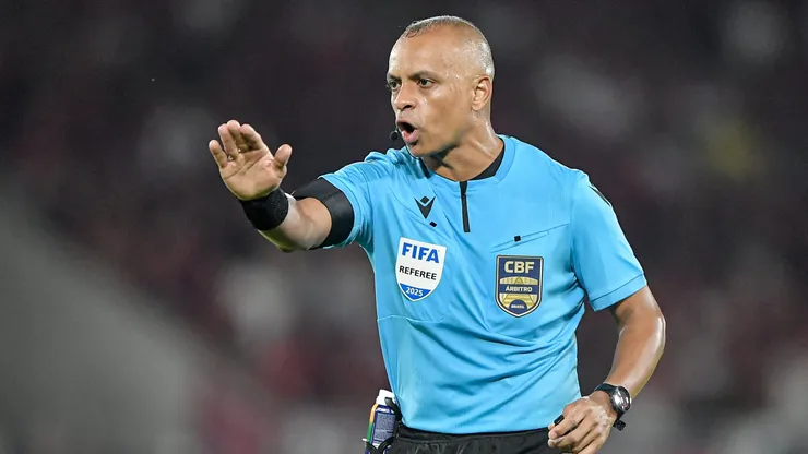 RJ - RIO DE JANEIRO - 12/07/2025 - BRASILEIRO A 2025, FLAMENGO X SAO PAULO - O arbitro Wilton Pereira Sampaio durante partida entre Flamengo e Sao Paulo no estadio Maracana pelo campeonato Brasileiro A 2025. Foto: Thiago Ribeiro/AGIF
