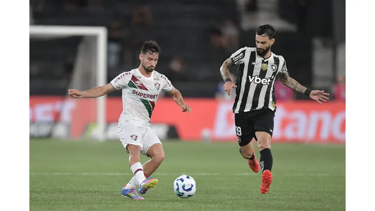 RJ - RIO DE JANEIRO - 26/04/2025 - BRASILEIRO A 2025, BOTAFOGO X FLUMINENSE - Martinelli jogador do Fluminense durante partida contra o Botafogo no estadio Engenhao pelo campeonato Brasileiro A 2025. Foto: Thiago Ribeiro/AGIF