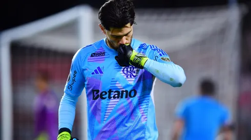 Agustin Rossi no Flamengo - Foto: Marcelo Endelli/Getty Images