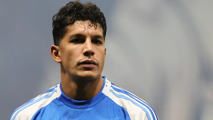 Lucas Romero irá reencontrar Fernando Diniz em Vasco x Cruzeiro - Foto: Gilson Lobo/AGIF