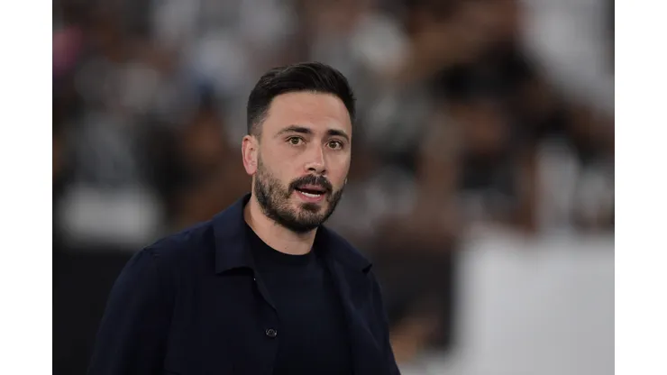 Botafogo deve ter zaga com David Ricardo e Gabriel Silva na defesa no clássico contra o Fluminense. Foto: Thiago Ribeiro/AGIF