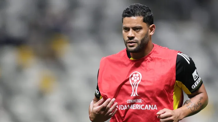 Hulk jogador do Atlético-MG durante aquecimento antes da partida contra o Bolivar - Foto: Gilson Lobo/AGIF