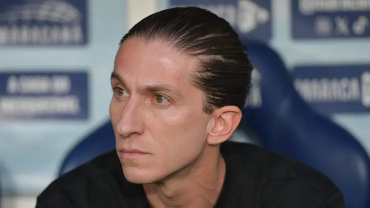 RJ - RIO DE JANEIRO - 21/09/2025 - BRASILEIRO A 2025, FLAMENGO X VASCO - Filipe Luis tecnico do Flamengo durante partida contra o Vasco no estadio Maracana pelo campeonato Brasileiro A 2025. Foto: Thiago Ribeiro/AGIF