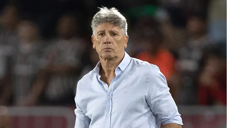 Renato Gaúcho, atuando como técnico do Fluminense em partida pela Sul-Americana