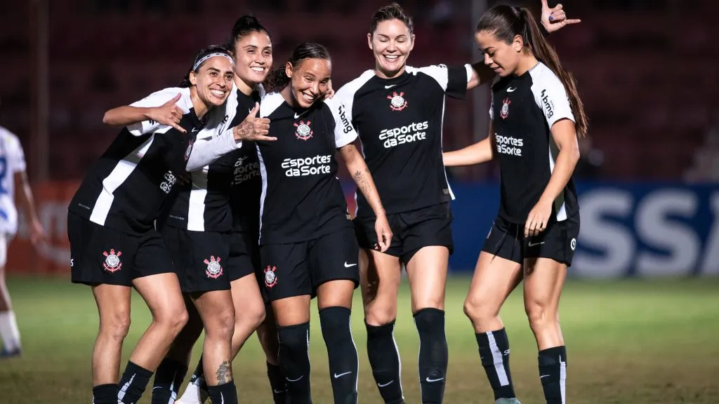 Corinthians em campo pelo Paulistão Feminino