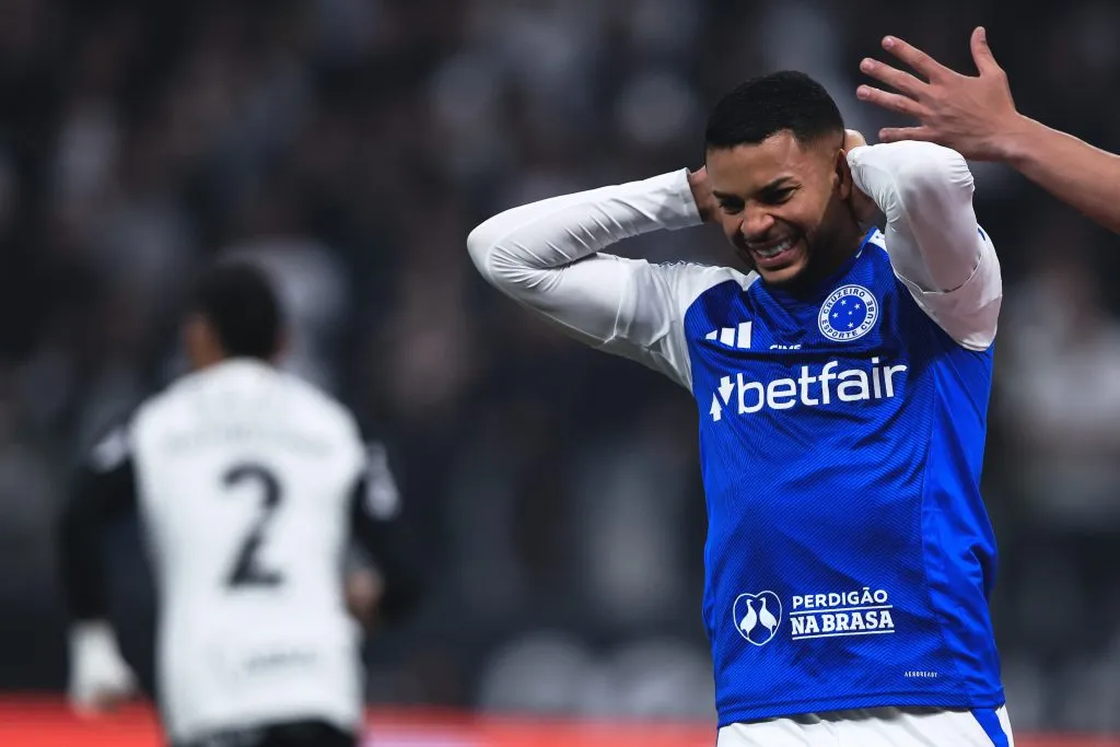 Wanderson jogador do Cruzeiro lamenta durante partida contra o Corinthians – Foto: Ettore Chiereguini/AGIF