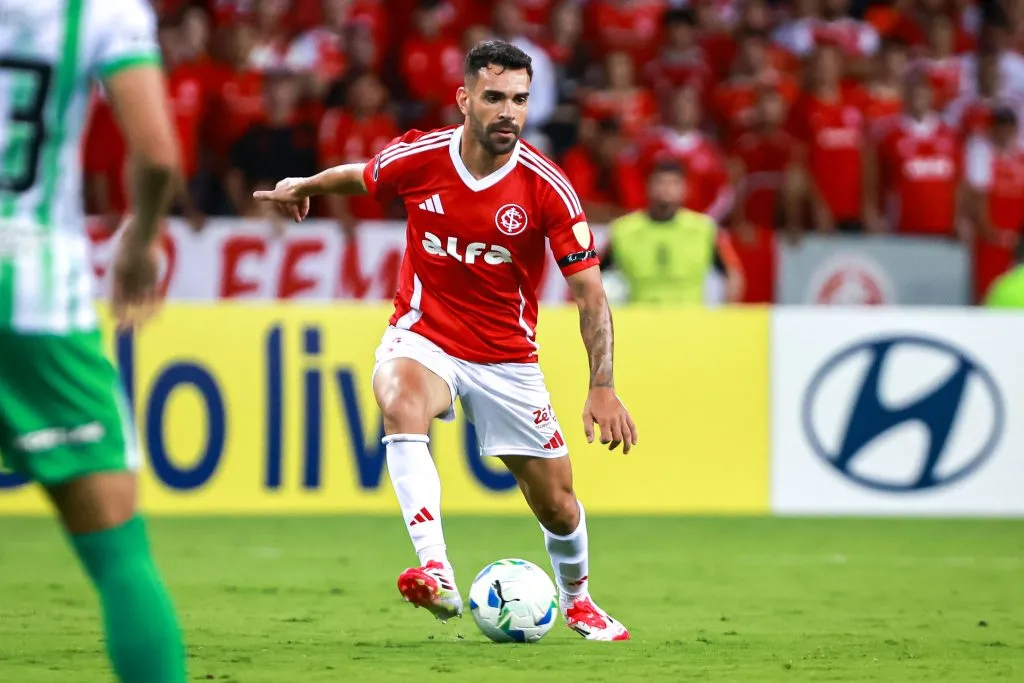 Bruno Henrique, jogador do Internacional durante partida contra o Atletico Nacional no estadio Beira-Rio pelo campeonato Copa Libertadores 2025. Foto: Maxi Franzoi/AGIF