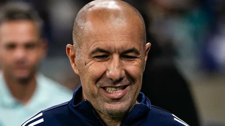 Leonardo Jardim durante partida entre Cruzeiro e Grêmio, no Mineirão, pelo Brasileirão.