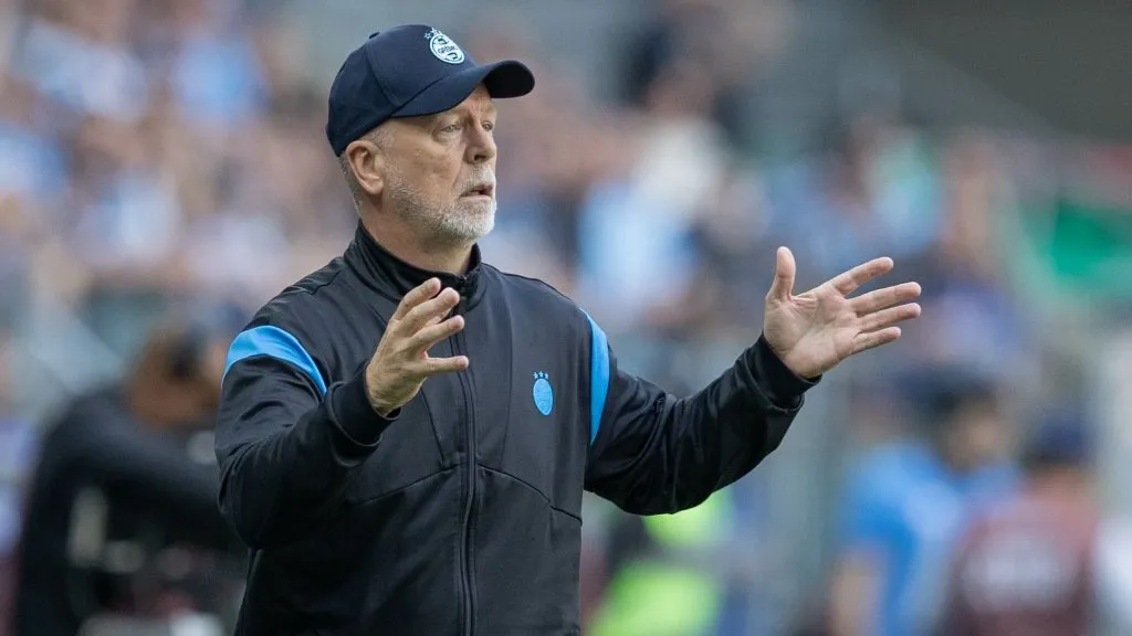 Mano Menezes, técnico do Imortal. Foto: Liamara Polli/AGIF.