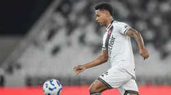 Matheus França, jogador do Vasco. Foto: Thiago Ribeiro/AGIF.