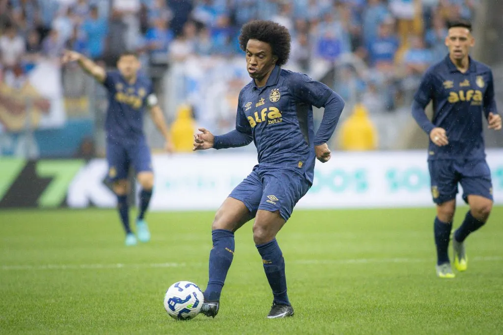Willian em ação no jogo de hoje. Foto: Maxi Franzoi/AGIF