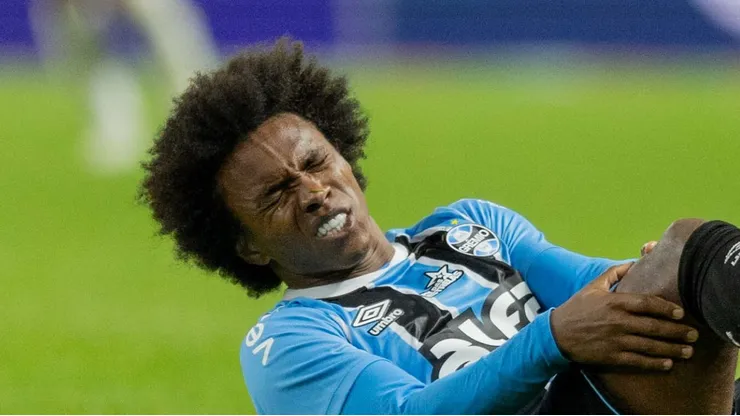 Willian já havia sentido dores no clássico Gre-Nal