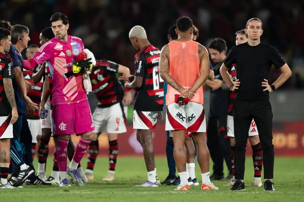Filipe Luis tecnico do Flamengo apos partida contra o Vitoria no estadio Maracana pelo campeonato Brasileiro A 2025. Foto: Jorge Rodrigues/AGIF