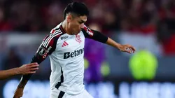 Luis Araújo, atacante do Flamengo em partida pelo campeonato brasileiro