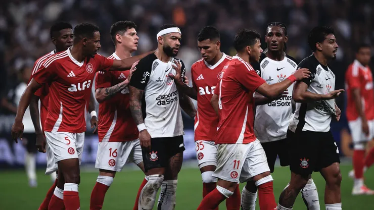 Internacional x Corinthians se enfrentam pelo Campeonato Brasileiro A 2025. Foto: Ettore Chiereguini/AGIF