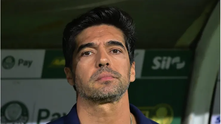 SP - SAO PAULO - 20/09/2025 - BRASILEIRO A 2025, PALMEIRAS X FORTALEZA - Abel Ferreira tecnico do Palmeiras durante partida contra o Fortaleza no estadio Arena Allianz Parque pelo campeonato Brasileiro A 2025.