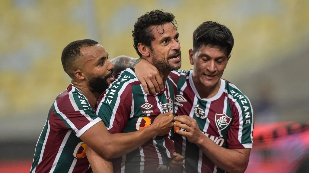Fred jogador do Fluminense comemora seu gol com jogadores do seu time durante partida contra o Vila Nova-GO no estadio Maracana pelo campeonato Copa do Brasil 2022. Foto: Thiago Ribeiro/AGIF