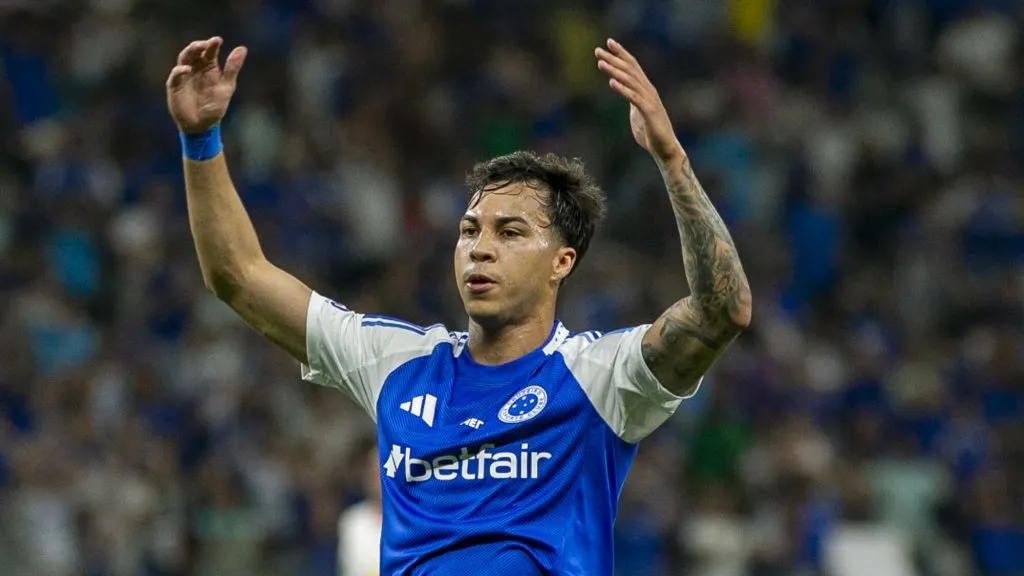 Kaio Jorge, atacante da Raposa. Foto: Fernando Moreno/AGIF.