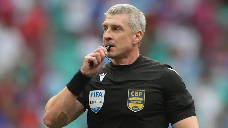 Anderson Daronco relatou gramado 'regular' em súmula após Bahia x Palmeiras