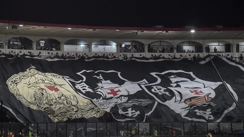 Torcida do Vasco fazendo a festa em São Januário. Foto: Thiago Ribeiro/AGIF.