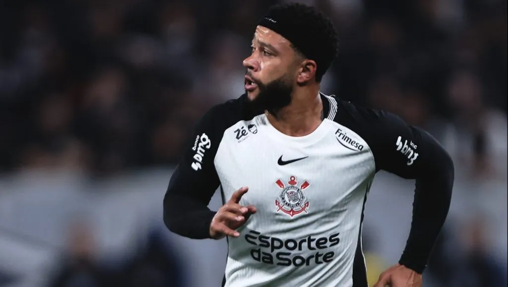 Memphis Depay jogador do Corinthians durante partida contra o Athletico-PR no estadio Arena Corinthians pelo campeonato Copa Do Brasil 2025. Foto: Ettore Chiereguini/AGIF