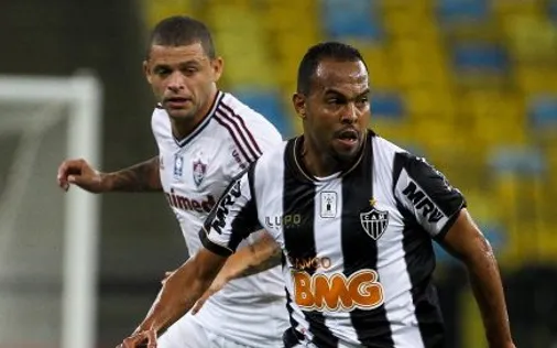 Alecsandro, do Atlético Mineiro durante a partida contra o Fluminense  pela Série A 2013 no Maracanã. Foto: de Buda Mendes/Getty Images