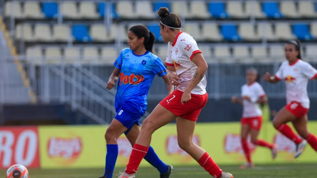 Red Bull Bragantino e Realidade jovem em campo pelo Paulistão Feminino