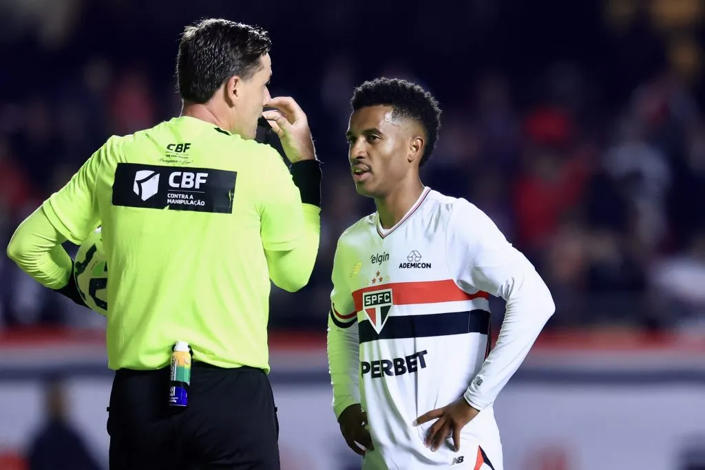 Ausência de Marcos Antônio no meio de campo prejudicou demais o funcionamento do time de Hernán Crespo – Foto: Marcello Zambrana/AGIF