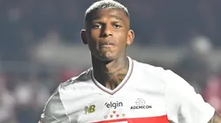 Arboleda participa de gol do Ceará e acaba gerando irritação na torcida em derrota do São Paulo.