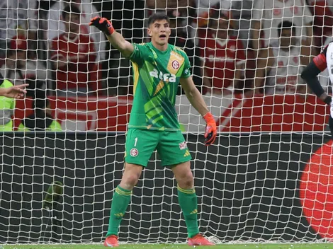 Rochet vira desfalque no Internacional por até um mês