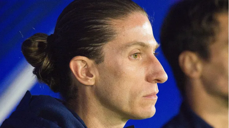 Filipe Luís durante partida entre Red Bull Bragantino e Flamengo, no Estádio Cícero de Souza Marques, pelo Brasileirão.
