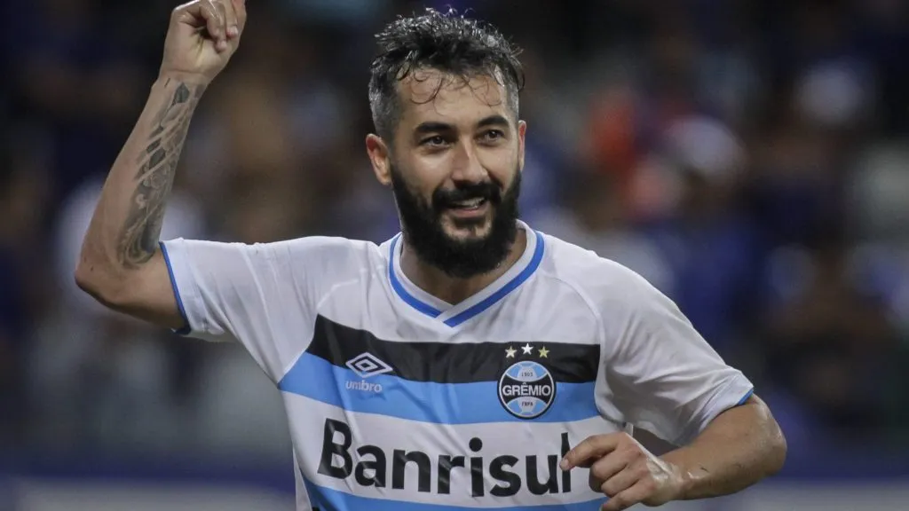 Douglas comemorando gol. Foto: Thomas Santos/AGIF