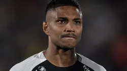 Vitinho durante partida entre Fluminense e Corinthians, no Maracanã, pelo Brasileirão.