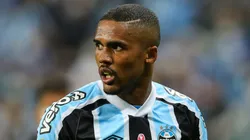 Douglas Costa no Grêmio. Foto: Pedro H. Tesch/AGIF
