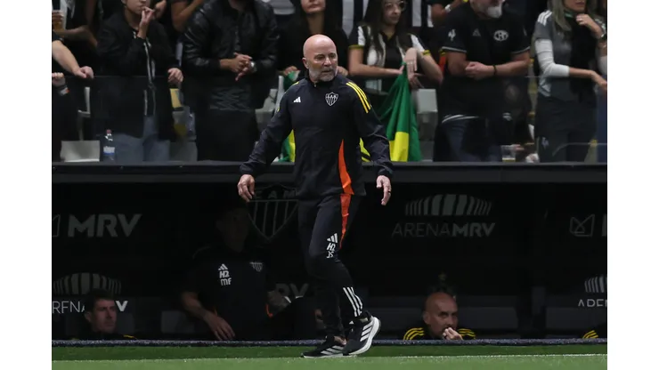 MG - BELO HORIZONTE - 27/09/2025 - BRASILEIRO A 2025, ATLETICO-MG X MIRASSOL -Jorge Sampaoli tecnico do Atletico-MG durante partida contra o Mirassol no estadio Arena MRV pelo campeonato Brasileiro A 2025. Foto: Gilson Lobo/AGIF