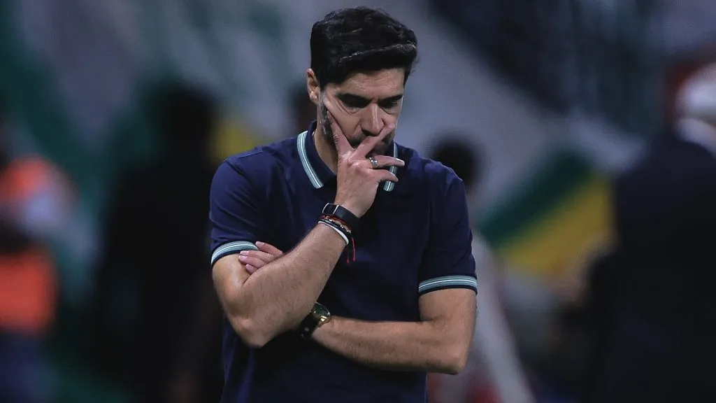 Meio-campo do Palestra virou dilema para Abel – Foto: Ettore Chiereguini/AGIF