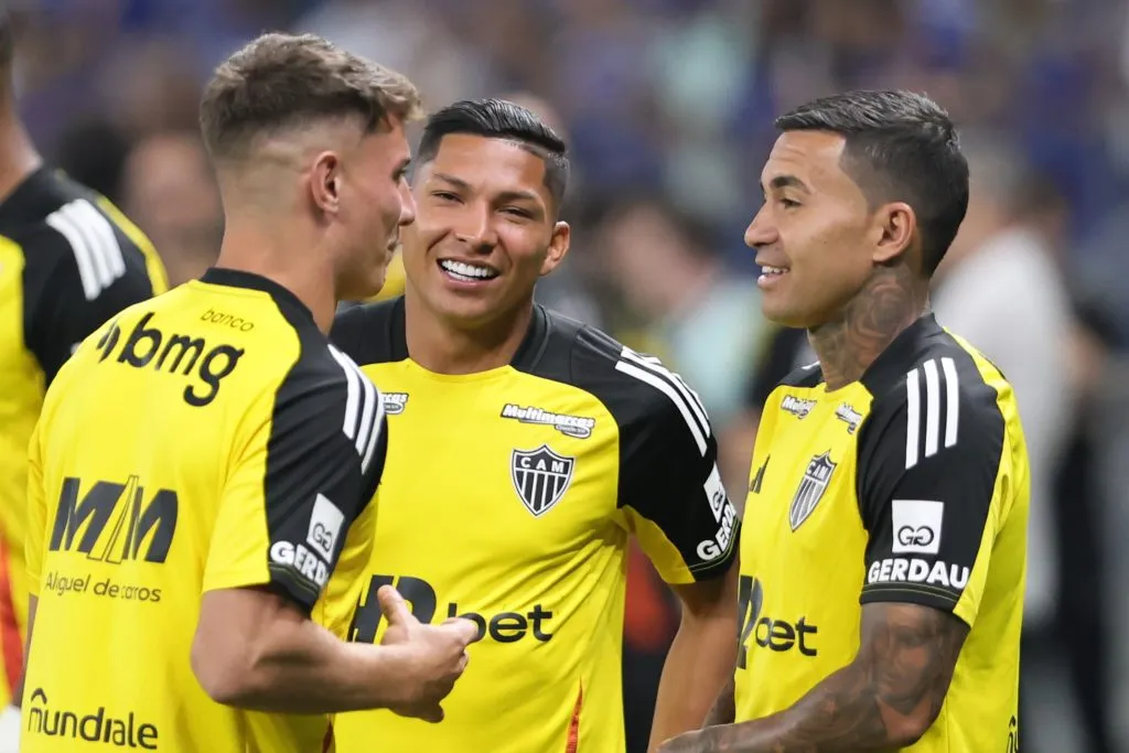 Dudu e Rony, ambos ex-jogadores do Palmeiras – Foto: Gilson Lobo/AGIF