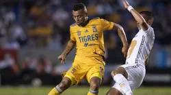 Rafael Carioca, volante do Tigres em partida pelo campeonato mexicano