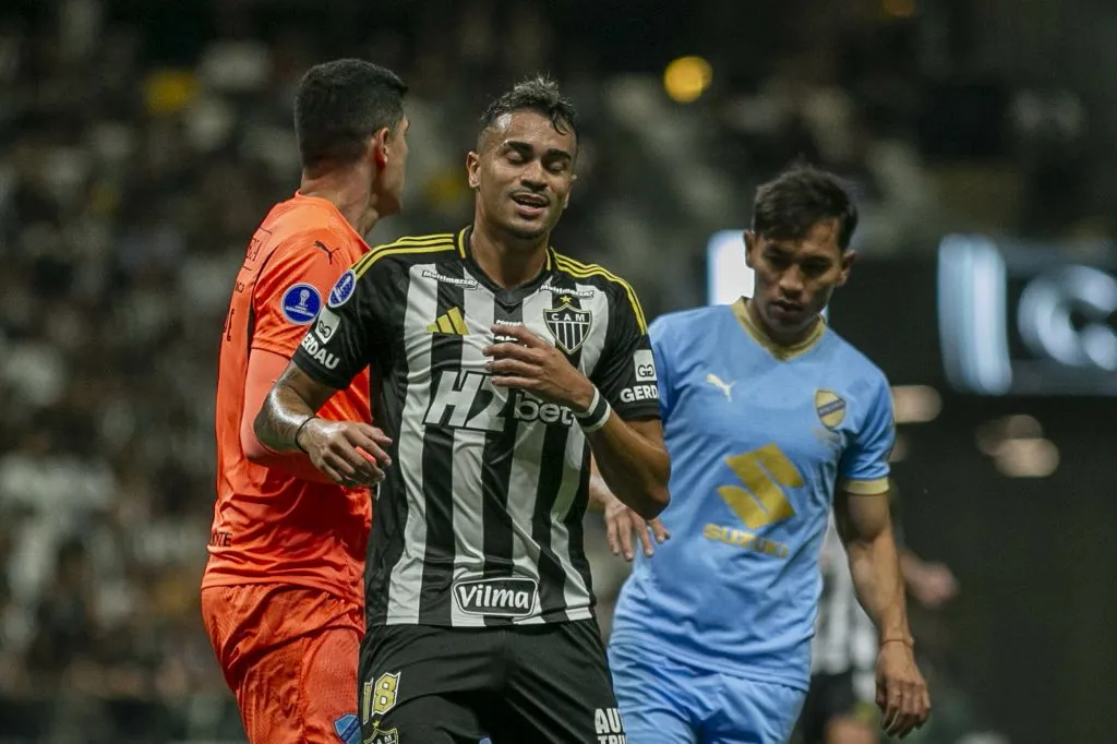 Reinier vem entrando nos jogos, mas ainda não conseguiu engrenar. Foto: Fernando Moreno/AGIF