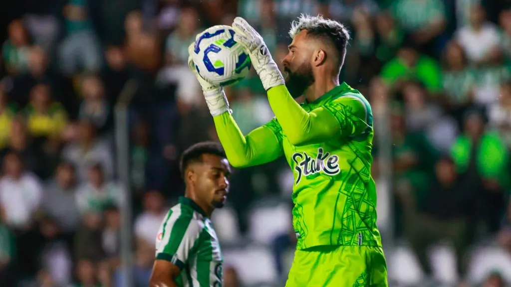 Jandrei destaca ponto conquistado fora de casa – Foto: Luiz Erbes/AGIF