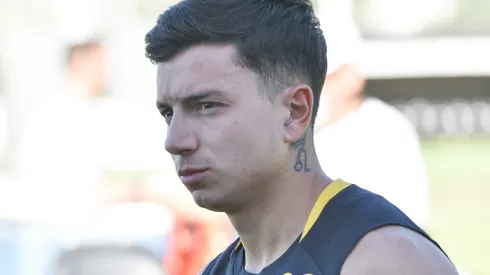 Barreal durante treinamento no CT Rei Pelé.