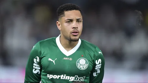 Vitor Roque está´pendurado e pode ficar de fora do duelo contra o Tricolor