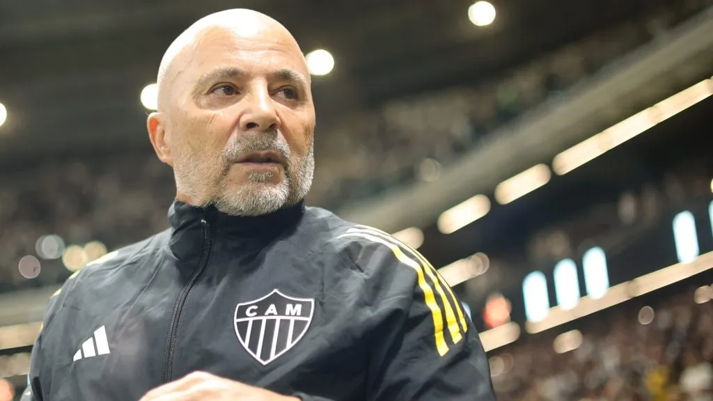 Sampaoli lamentou a ausência de Hulk Foto: Gilson Lobo/AGIF