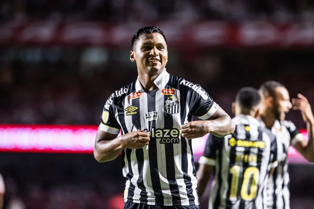 Morelos comemorando gol no Morumbis em 2024. Foto: Abner Dourado/AGIF